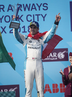 Sébastien Buemi, Renault e.Dams, celebrates on the podium after the race