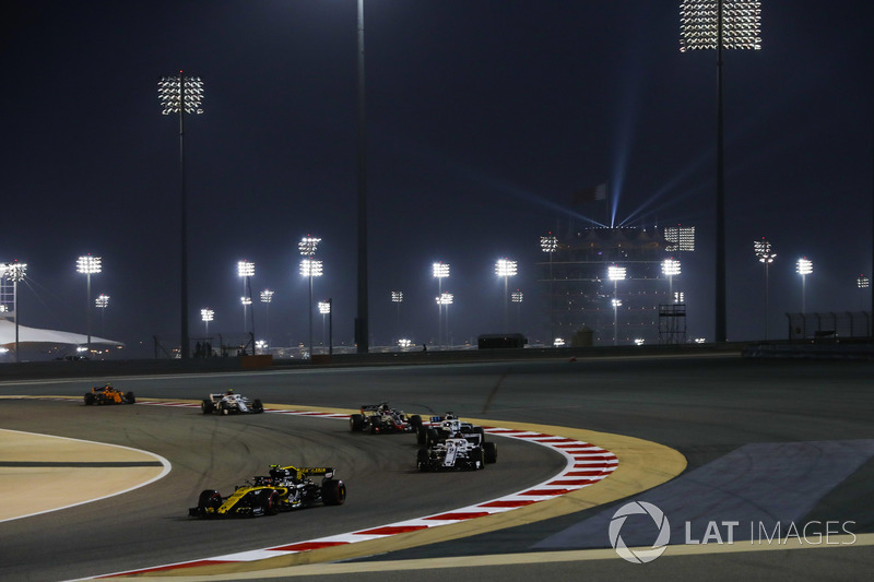 Carlos Sainz Jr., Renault Sport F1 Team R.S. 18, Marcus Ericsson, Sauber C37 Ferrari, Lance Stroll, Williams FW41 Mercedes, y Romain Grosjean, Haas F1 Team VF-18 Ferrari