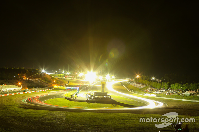 Nüburgring bei Nacht