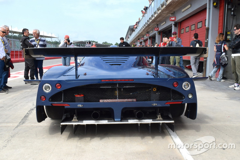 Maserati MC12