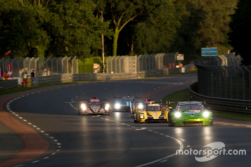 #99 Dempsey Proton Competition Porsche 911 RSR: Patrick Long, Tim Pappas, Spencer Pumpelly