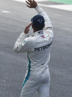 Lewis Hamilton, Mercedes-AMG F1, dans le parc fermé