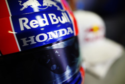 Helm Pierre Gasly, Toro Rosso