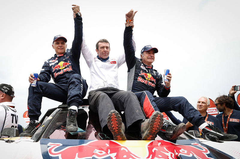 Cars winners Carlos Sainz, Lucas Cruz, Peugeot Sport, Bruno Famin