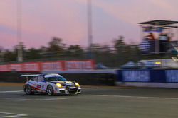 #77 Team NZ Porsche 997 Cup: Graeme Dowsett, John Curran, Will Bamber