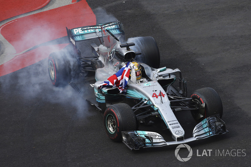 2017 World Champion Lewis Hamilton, Mercedes AMG F1