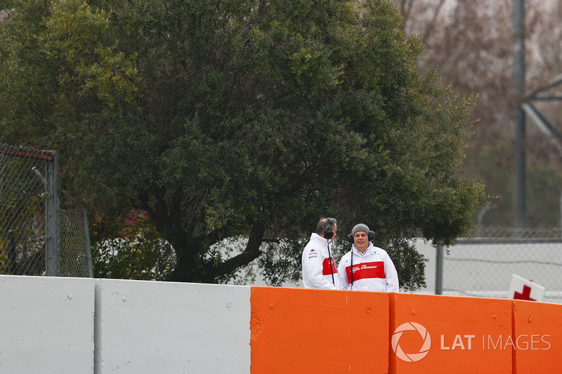 Sauber personnel on track
