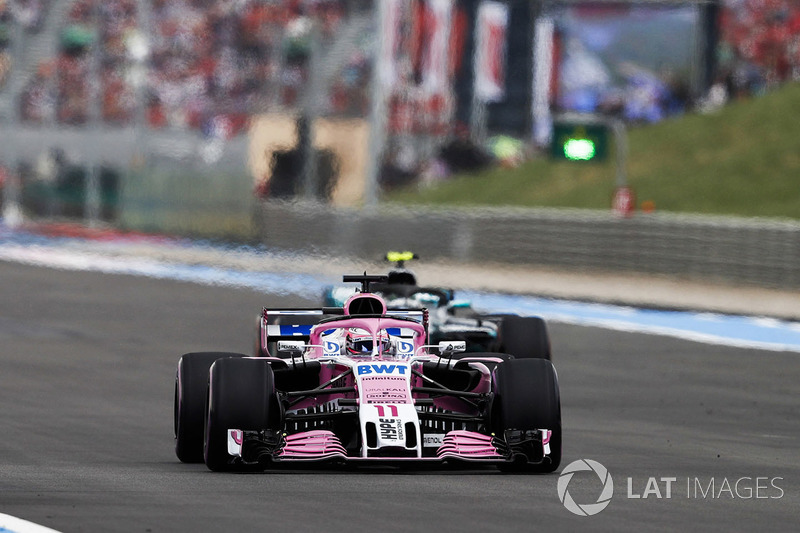 Sergio Perez, Force India VJM11, leads Valtteri Bottas, Mercedes AMG F1 W09
