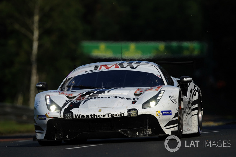 55: #84 JMW Motorsport Ferrari 488 GTE: Liam Griffin, Cooper MacNeil, Jeff Segal, 3'53.439