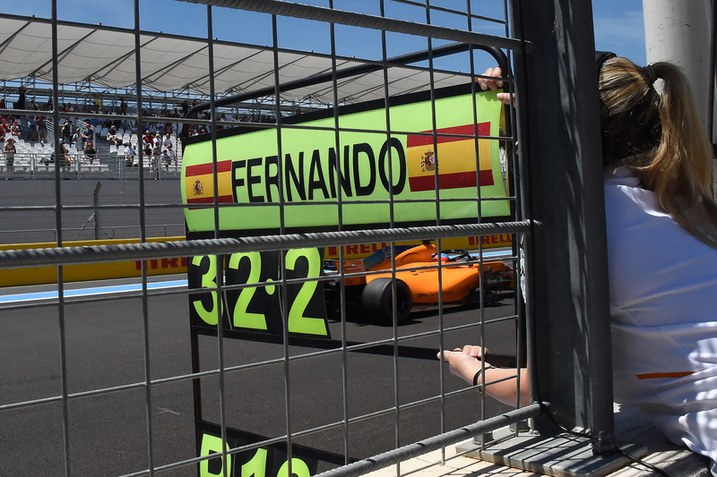 Pit board de Fernando Alonso, McLaren MCL33