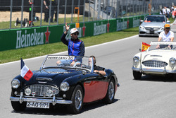Pierre Gasly, Scuderia Toro Rosso, tijdens de rijdersparade
