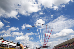 La Patrouille de France au-dessus de la grille