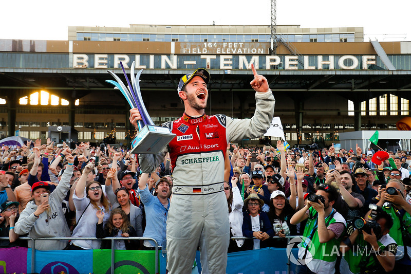 Podio: ganador de la carrera Daniel Abt, Audi Sport ABT Schaeffler