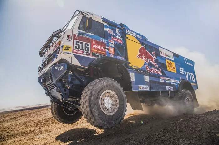 #516 Team KAMAZ Master: Anton Shibalov, Dmitrii Nikitin, Ivan Tatarinov