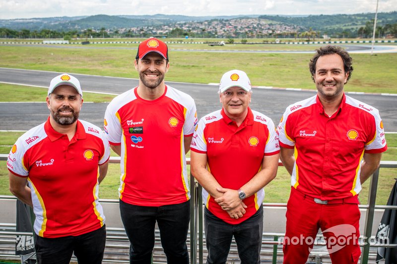 Anúncio de Átila Abreu na Crown Racing