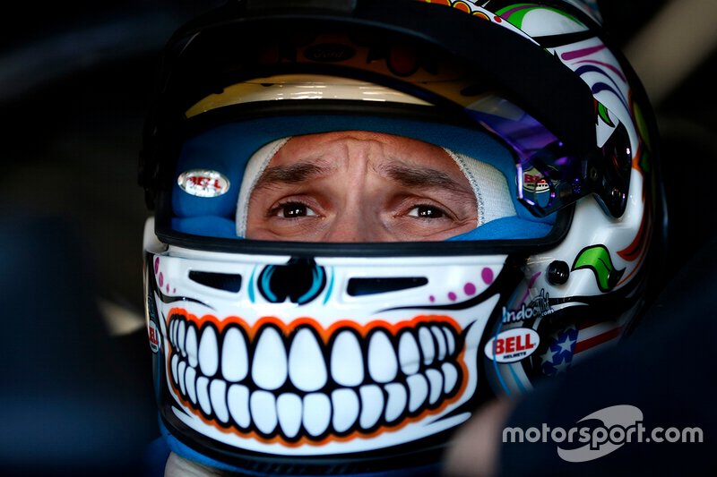 Casco de Daniel Suárez