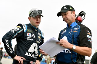 William Byron, Hendrick Motorsports, Chevrolet Camaro Axalta and Chad Knaus
