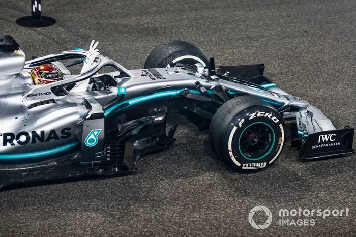 Ganador de la carrera Lewis Hamilton, Mercedes AMG F1 W10