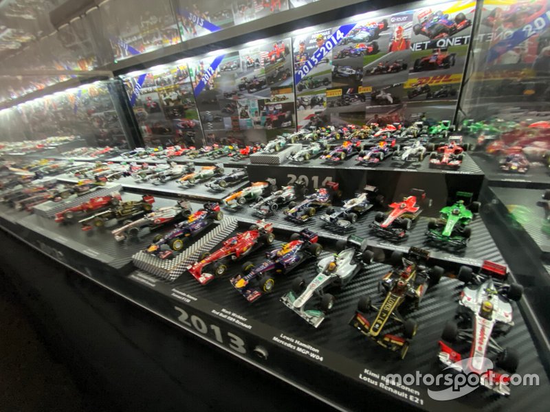 Colección de coches miniatura de F1