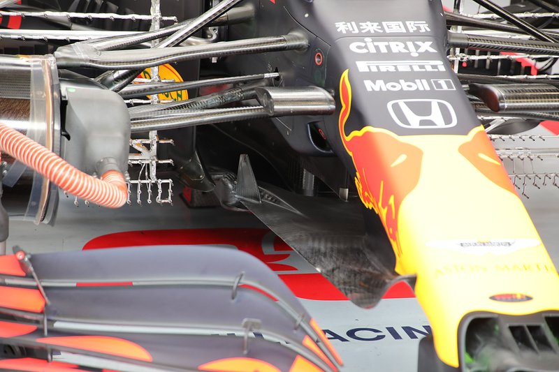 Suspensión y alerón delanteros del Red Bull Racing RB16
