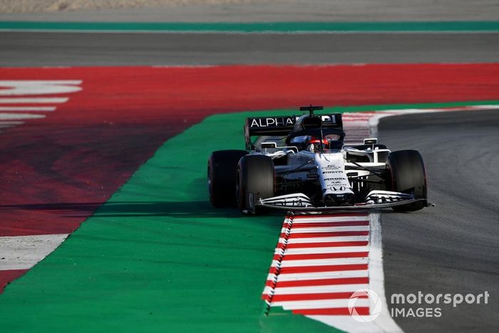 14ºPierre Gasly, AlphaTauri AT01: 1:17.066  (con neumáticos C5)