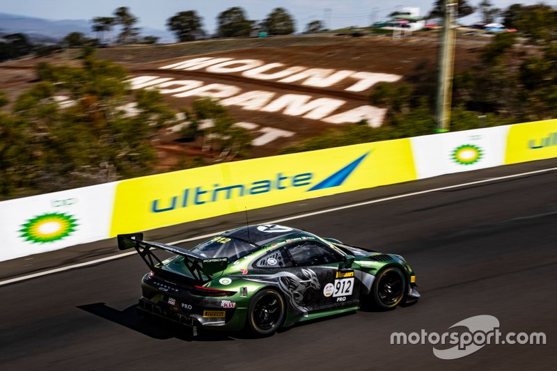 #912 Absolute Racing Porsche GT3 R: Dirk Werner, Matteo Cairoli, Thomas Preining