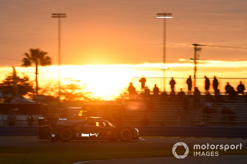 #5 Mustang Sampling Racing / JDC-Miller MotorSports Cadillac DPi, DPi: Sebastien Bourdais, Loic Duval, Joao Barbosa