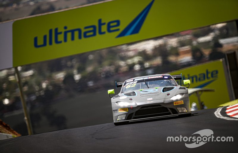 #62 R - Motorsport Aston Martin Vantage AMR GT3: Luca Ghiotto, Marvin Kirchhöfer, Oliver Caldwell