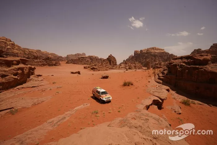 Etapa 8 (13 de janeiro): de Wadi Al-Dawasir a Wadi Al-Dawasir  (713 km, sendo 474 cronometrados)