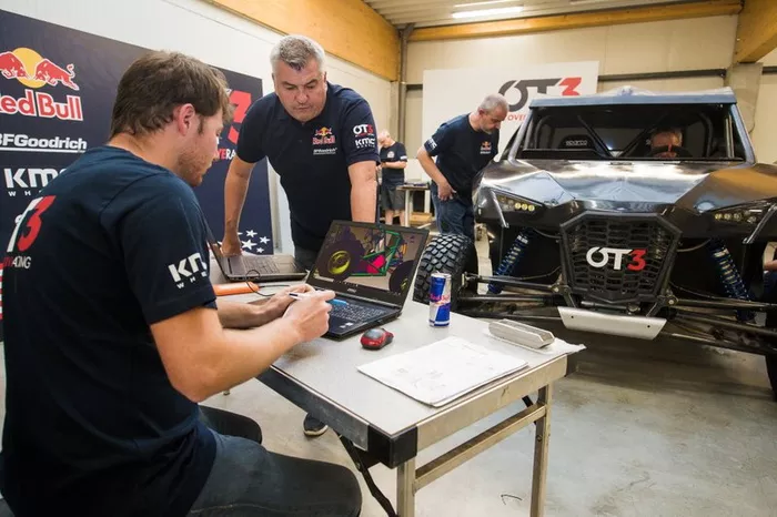 Jean-Marc Fortin trabajando en el OT3 by Overdrive