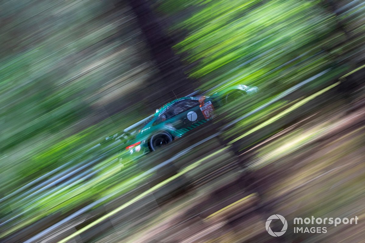 #93 Proton Competition Porsche 911 RSR LMGTE Am de Michael Fassbender, Matt Campbell, Zacharie Robichon