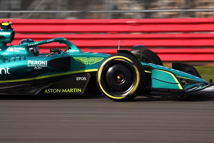 Lance Stroll, Aston Martin AMR22  