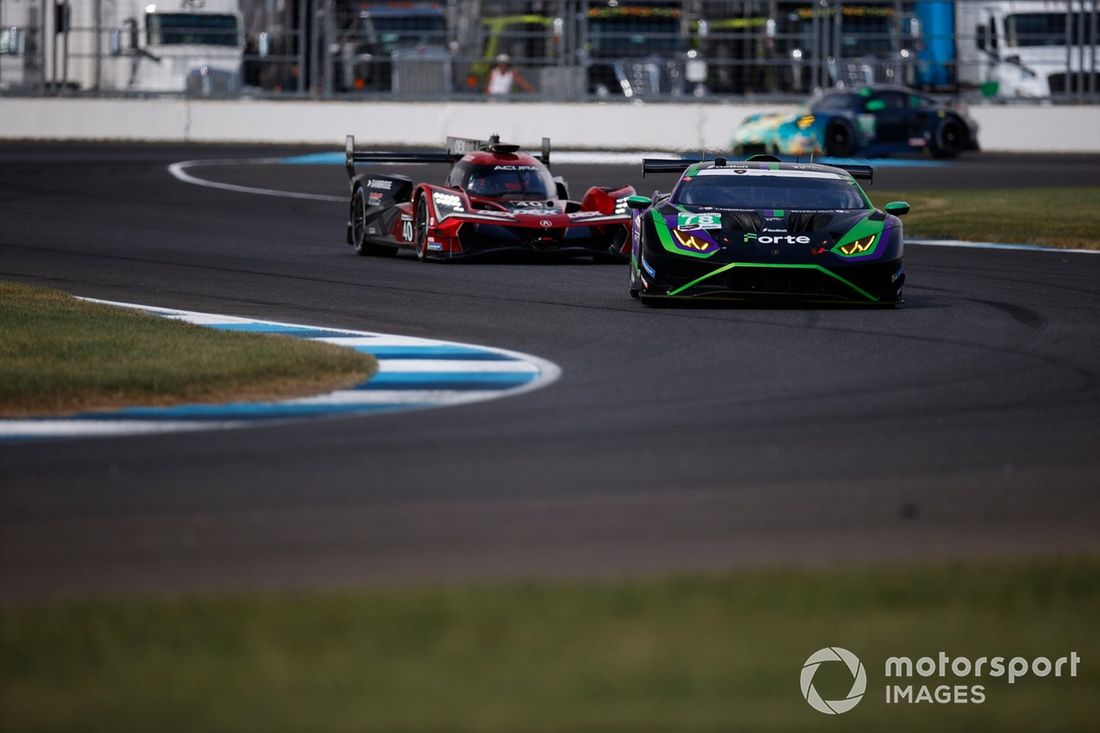 #7 Porsche 963 del equipo Penske Motorsport: Dane Cameron, Felipe Nasr