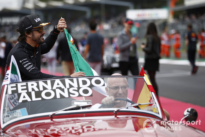 Fernando Alonso, McLaren on the drivers parade