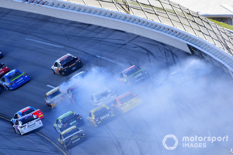 Last lap wreck