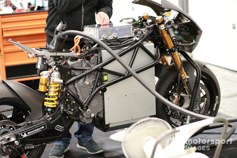 Prueba de Moto E en Jerez