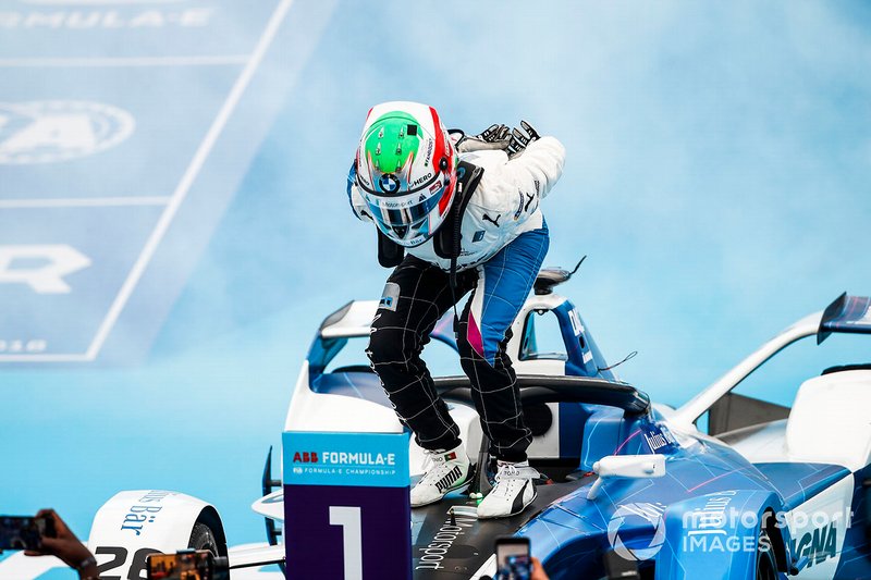Il vincitore del primo E-Prix di Ad Diriyah Antonio Felix da Costa, BMW I Andretti Motorsports, BMW iFE.18