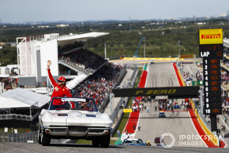 Kimi Raikkonen, Ferrari pilotlar geçit töreninde