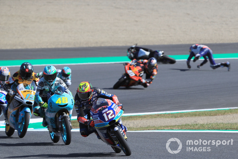 Marco Bezzecchi, Prustel GP leads, Fabio Di Giannantonio, Del Conca Gresini Racing Moto3 crashes
