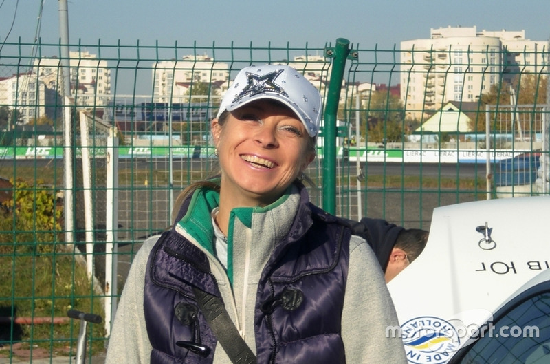 Постійна уболівальниця, що не пропустила жодної кільцевої гонки