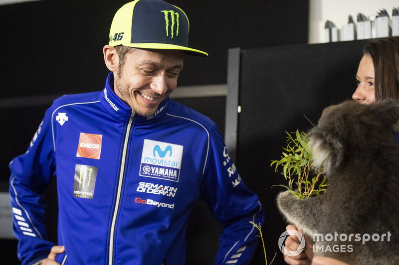 Valentino Rossi, Yamaha Factory Racing, con un Koala