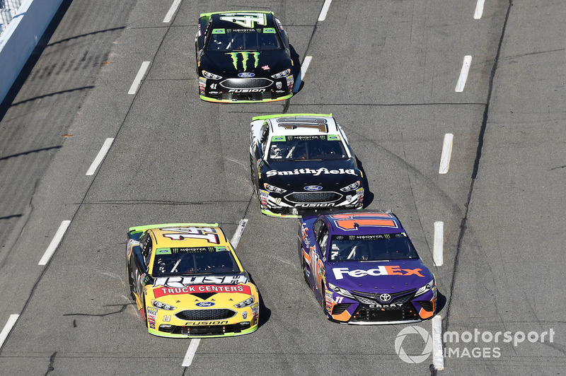 Denny Hamlin, Joe Gibbs Racing, Toyota Camry FedEx Freight, Clint Bowyer, Stewart-Haas Racing, Ford Fusion Rush Truck Centers, Aric Almirola, Stewart-Haas Racing, Ford Fusion Smithfield