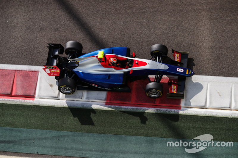 Marcus Armstrong, Trident