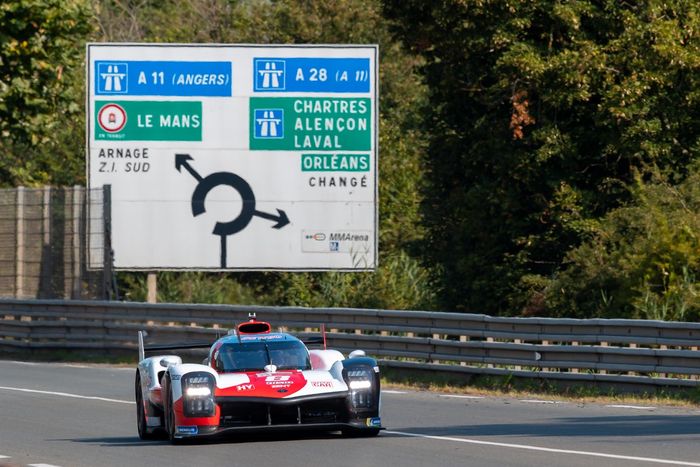 #8 Toyota Gazoo Racing Toyota GR010 - Hybrid Hypercar, Sébastien Buemi, Kazuki Nakajima, Brendon Hartley