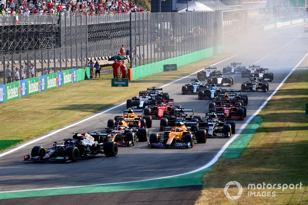 Valtteri Bottas, Mercedes W12, Max Verstappen, Red Bull Racing RB16B, Daniel Ricciardo, McLaren MCL35M, Lando Norris, McLaren MCL35M, Lewis Hamilton, Mercedes W12, Pierre Gasly, AlphaTauri AT02