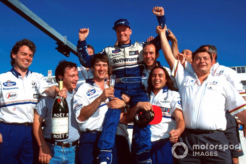 David Coulthard, Williams celebrates his team members