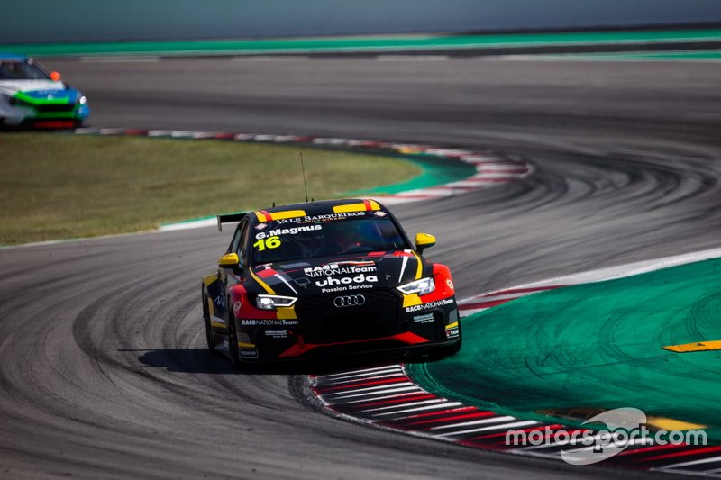 Gilles Magnus, Comtoyou Racing Audi RS 3 LMS