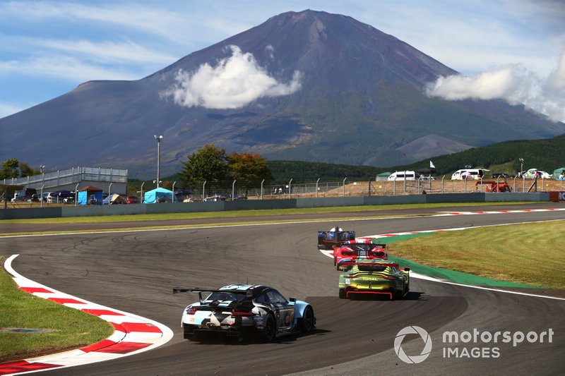 #77 Dempsey-Proton Racing Porsche 911 RSR: Christian Reid, Matt Campbell, Riccardo Pera