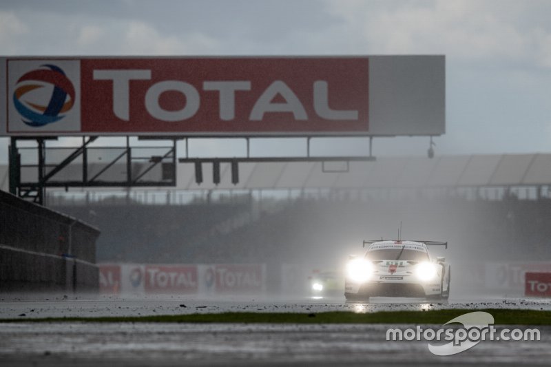 #91 PORSCHE GT TEAM - Porsche 911 RSR - 19: Gianmaria Bruni, Richard Lietz Race