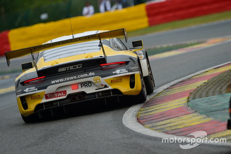 #99 ROWE Racing Porsche 911 GT3 R: Dennis Olsen, Dirk Werner, Matt Campbell